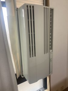 東京都中野区にてCORONA(コロナ)窓エアコンCW-F1822R 2022年製を出張買取いたしました。