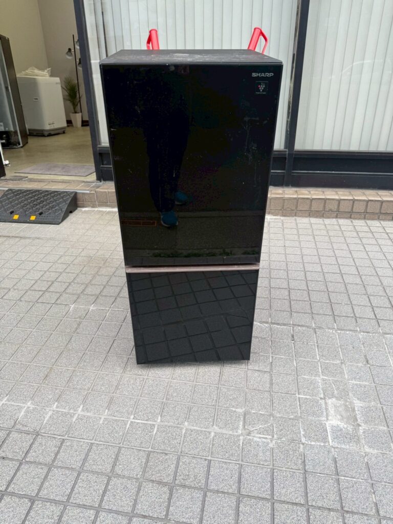 【蕨市 出張買取】SHARP ミラータイプ2ドア冷蔵庫 SJ-GD14E-B 2019年 を埼玉県蕨市で出張買取しました！