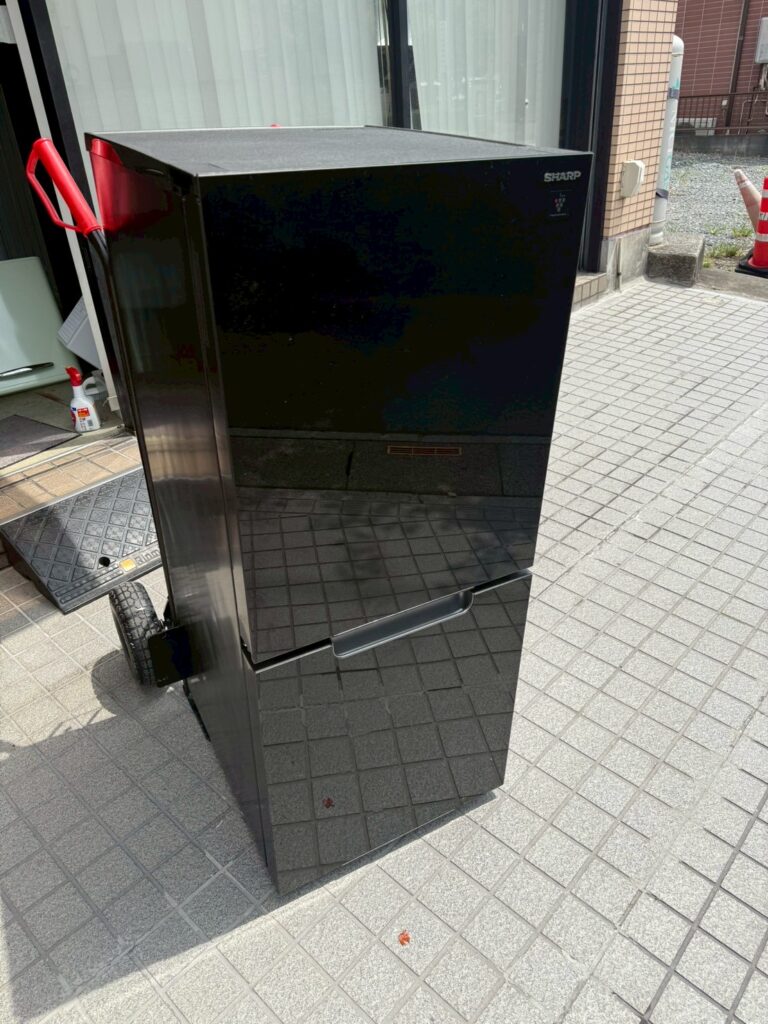 【川口市 買取実績】SHARPガラスドア冷蔵庫 SJ-GD15J-B 2022年製を高価出張買取