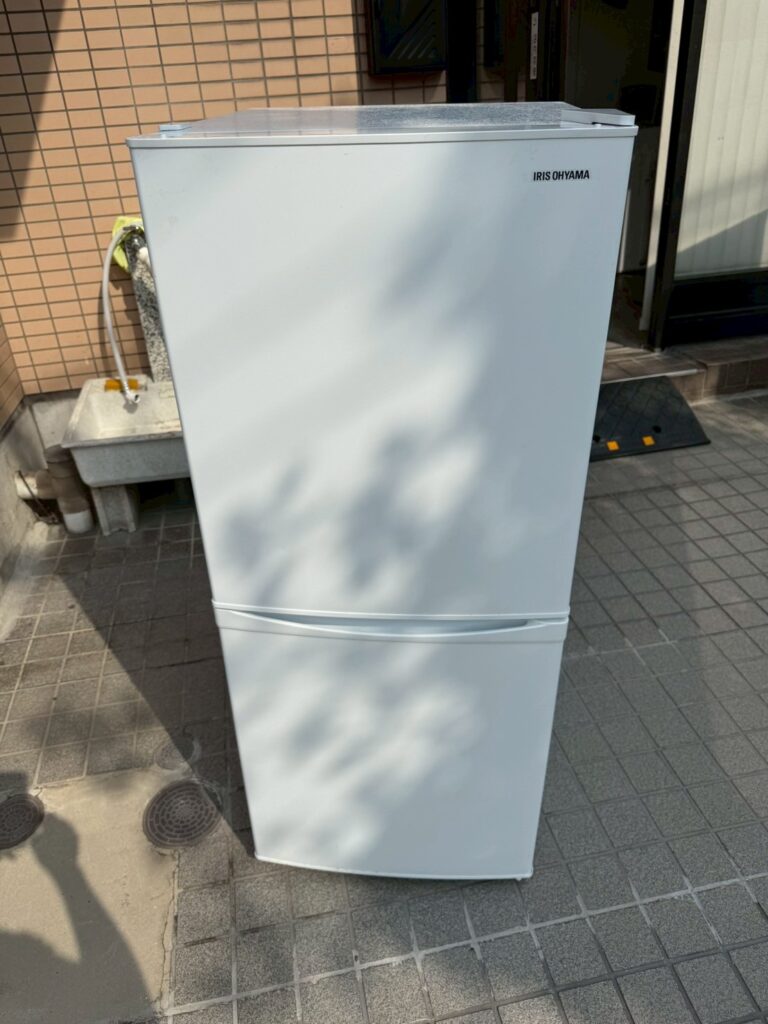 埼玉県蕨市にてアイリスオーヤマ 2ドア冷蔵庫 IRSD-14A-W（2022年製）を出張買取いたしました