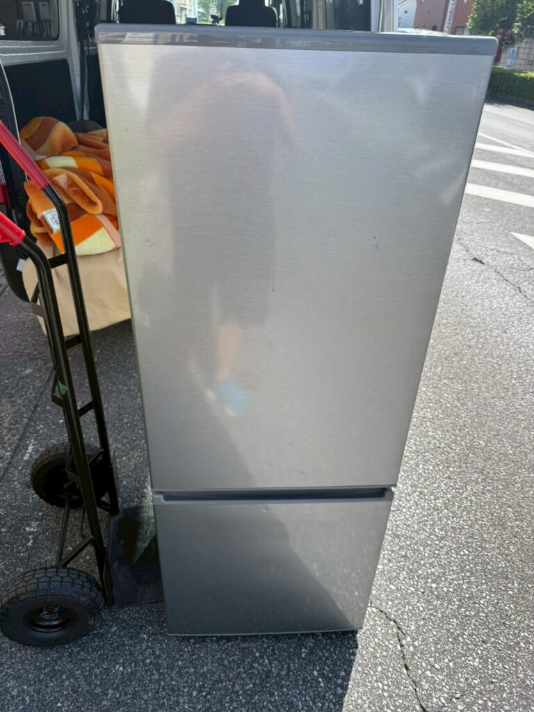 川口市でAQUA 2ドア冷蔵庫 AQR-20M（S） 201L 2022年製を出張買取｜埼玉県 買取