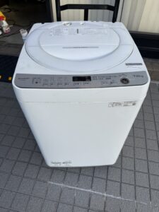 川口市鳩ケ谷にてSHARP 7.0kg洗濯機 ES-GE7F-W を出張買取いたしました