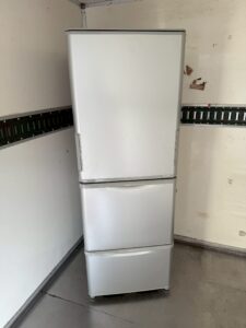 埼玉県川口市にてSHARP 3ドア冷蔵庫 SJ-W352F-S 2020年製を出張買取いたしました。