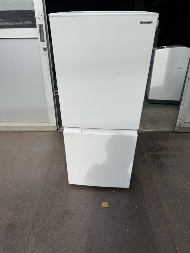 学生寮の退寮に伴いSHARP冷蔵庫を6,000円で買取｜川口市で出張買取対応