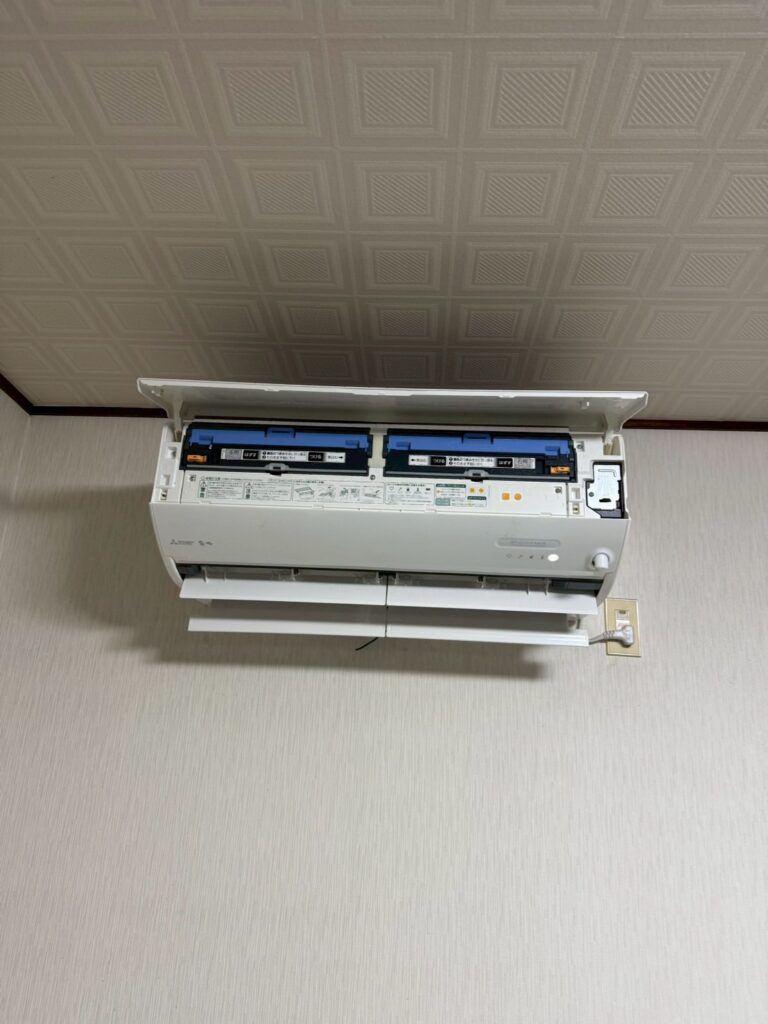 【高年式・取り外し対応】川口市にて三菱お掃除機能付きエアコン MSZ-ZXV2824S-W 2024年製を出張買取しました