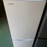 【東京都足立区】東芝 2ドア冷凍冷蔵庫 GR-W15BS（W）（2025年製・153L）を出張買取しました｜退寮・扉の傷ありでも買取が実現