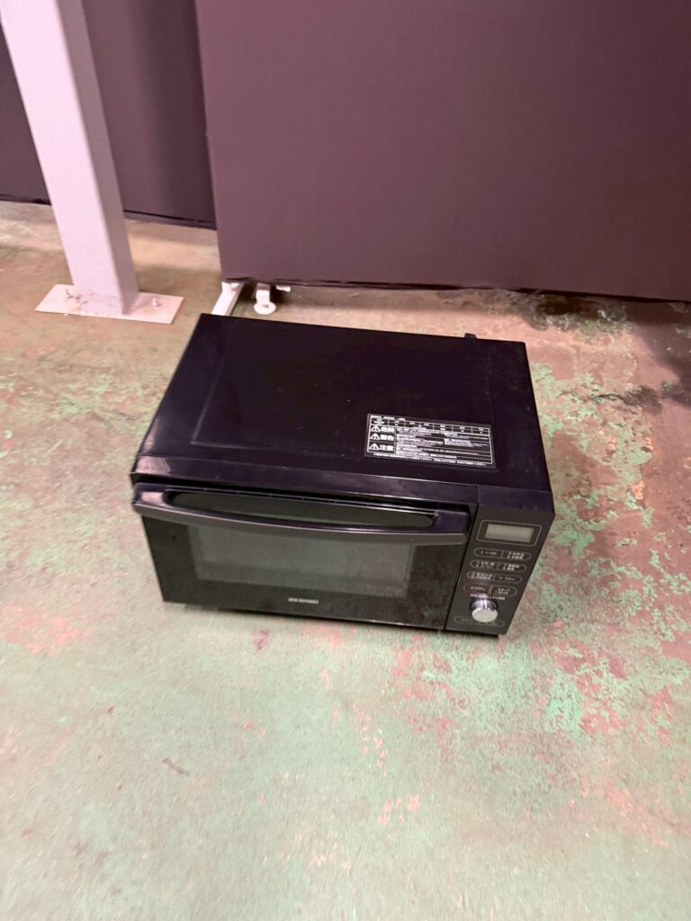 【東京都新宿区】アイリスオーヤマ オーブンレンジ MO-F1805-B（2019年製・18L）を出張買取しました｜年式経過でも買取が実現