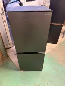 【東京都練馬区】SHARP 2ドア冷凍冷蔵庫 SJ-D15K-H（2024年製・152L）を出張買取しました｜状態良好で買取が実現