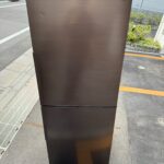 埼玉県さいたま市でSHARP3ドア冷蔵庫（SJ-PD28G-T・2021年製・280L）を出張買取しました｜正面傷ありでも庫内きれいで買取が実現