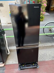 東京都新宿区でHisense冷蔵庫（HR-D15FB・2024年製・162L）を出張買取｜ブラックカラー・状態良好で高価買取が実現