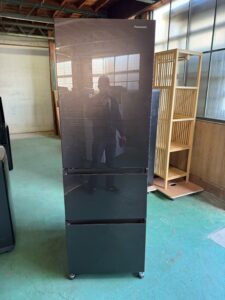 埼玉県さいたま市でPanasonicガラストップ冷蔵庫（NR-C374GCL-T・2024年製・365L）を出張買取｜希少なガラストップ3ドアで高価買取が実現