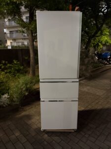 東京都足立区で三菱3ドア冷蔵庫 MR-CS37DL-W1（2019年製・365L）を出張買取しました｜他社断り・有料回収を提案された冷蔵庫でも出張買取が実現