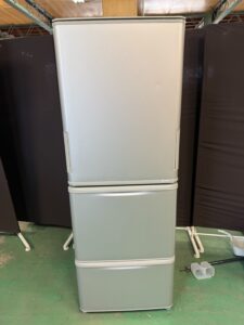 埼玉県蕨市でSHARP3ドア冷蔵庫（SJ-W358K-S・2024年製・350L）を出張買取しました｜購入1年未満・付属品揃いで高価買取が実現