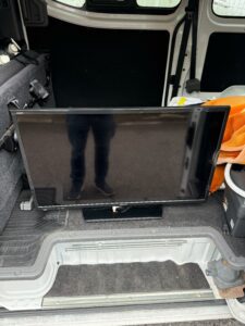 東京都新宿区でSHARP AQUOS液晶テレビ（2T-C32AE1・2019年製・32V型）を出張買取しました｜正常動作・液晶割れなしで買取が実現