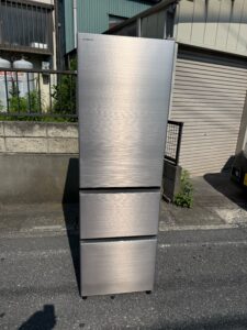 東京都新宿区で日立3ドア冷蔵庫（R-V32RV(N)・2022年製）を出張買取しました｜容量アップによる買い替え