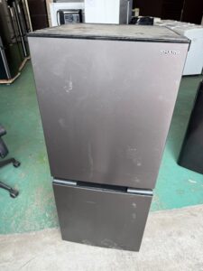 東京都練馬区でSHARP2ドア冷凍冷蔵庫を出張買取しました｜他社断り・正面傷ありでも再販可能と判断して買取が実現